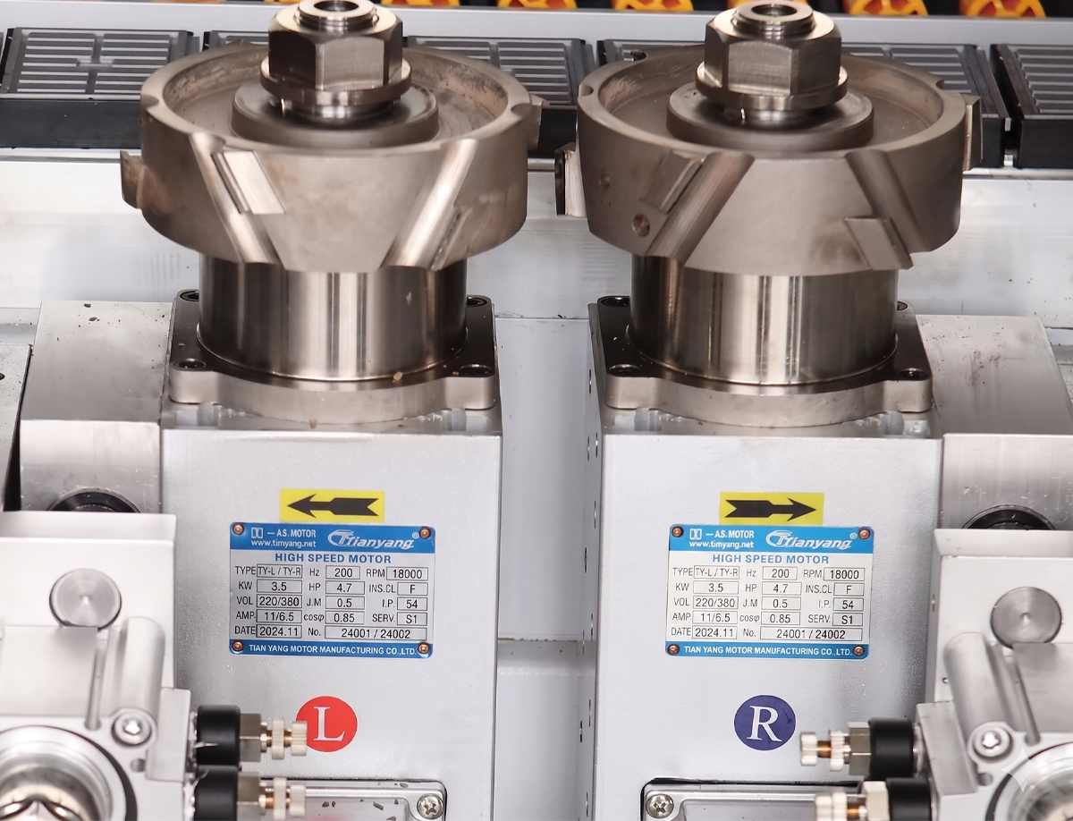PRE MILLING UNIT | E-LINE 801 | Woodworking Machinery Ontario - CMT Group