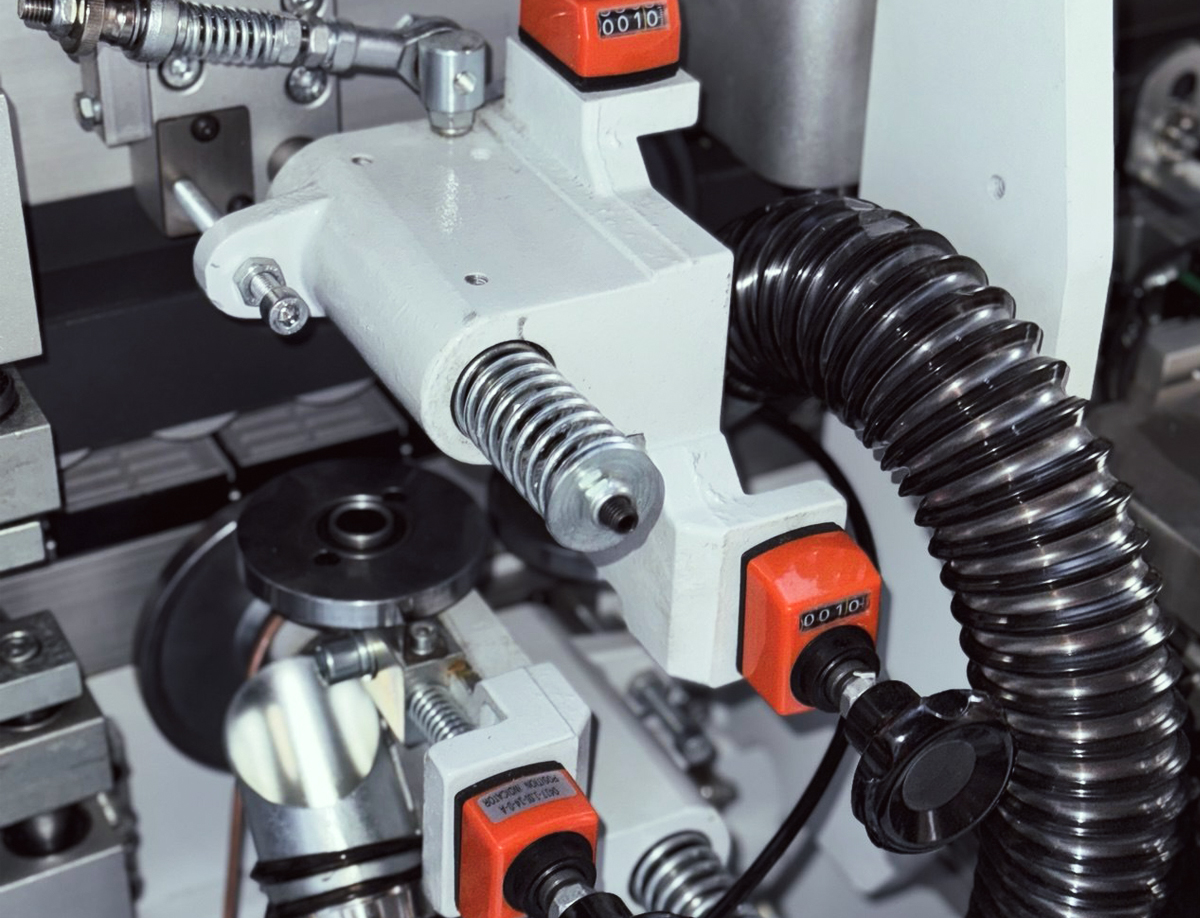 SCRAPING UNIT | E-LINE 801 | Woodworking Machinery Ontario - CMT Group